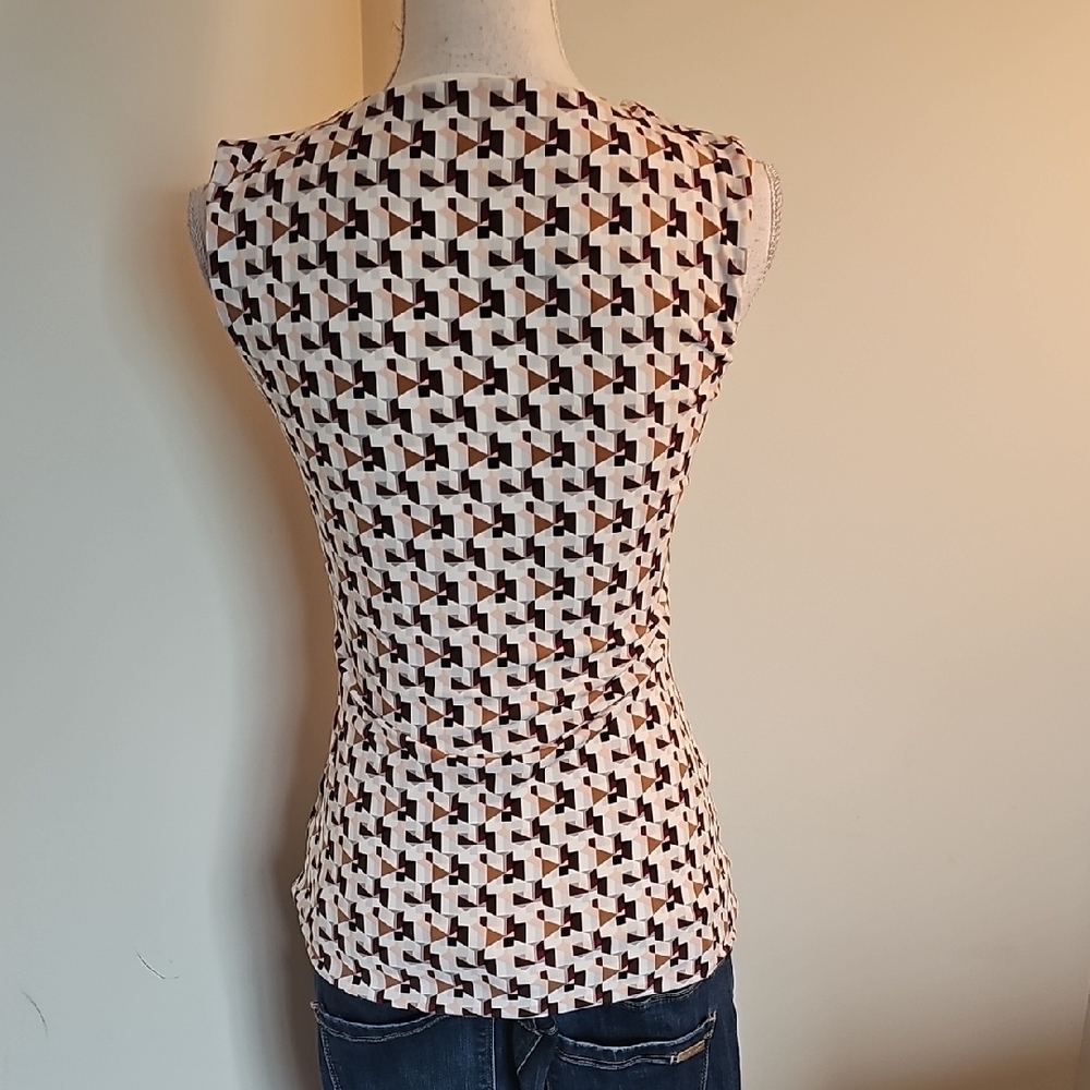 White House Black Market Multicolor Geometric Tank Top - Picture 4 of 7